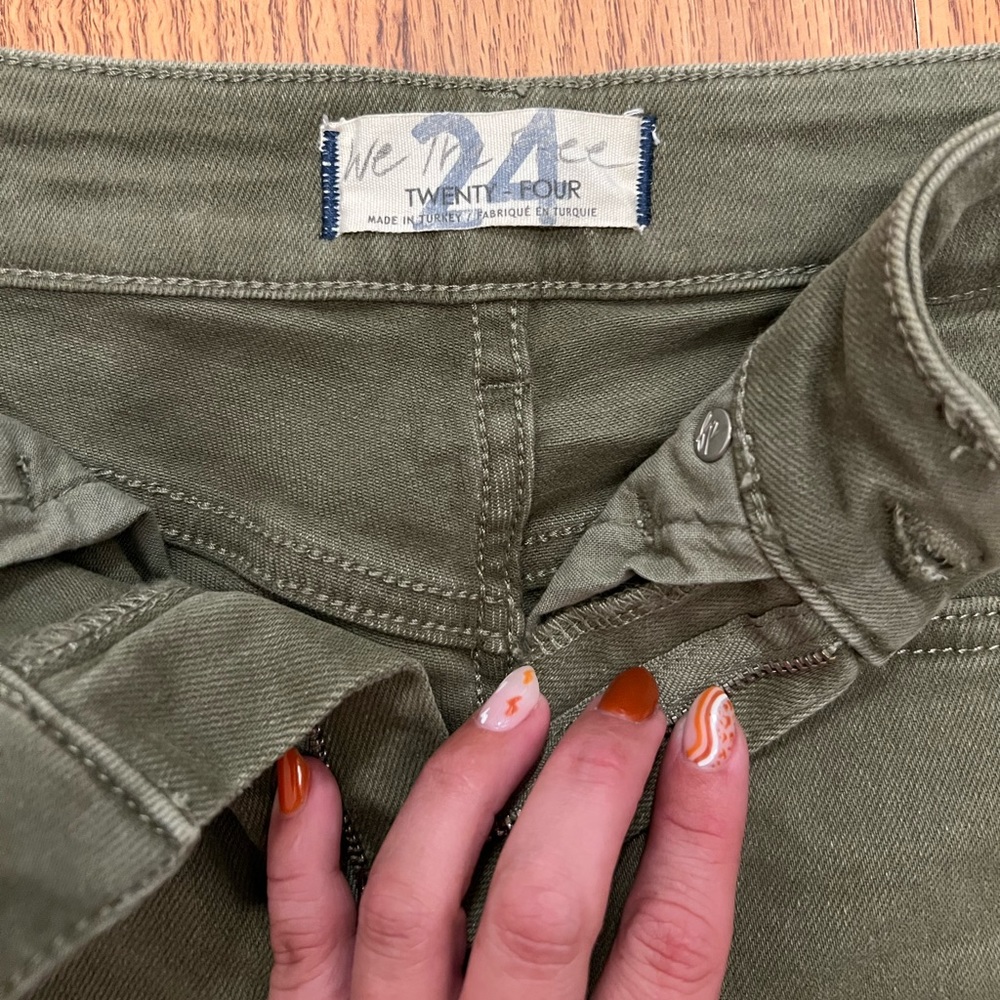 Free People Raw High-Rise Jegging Army Green size 24